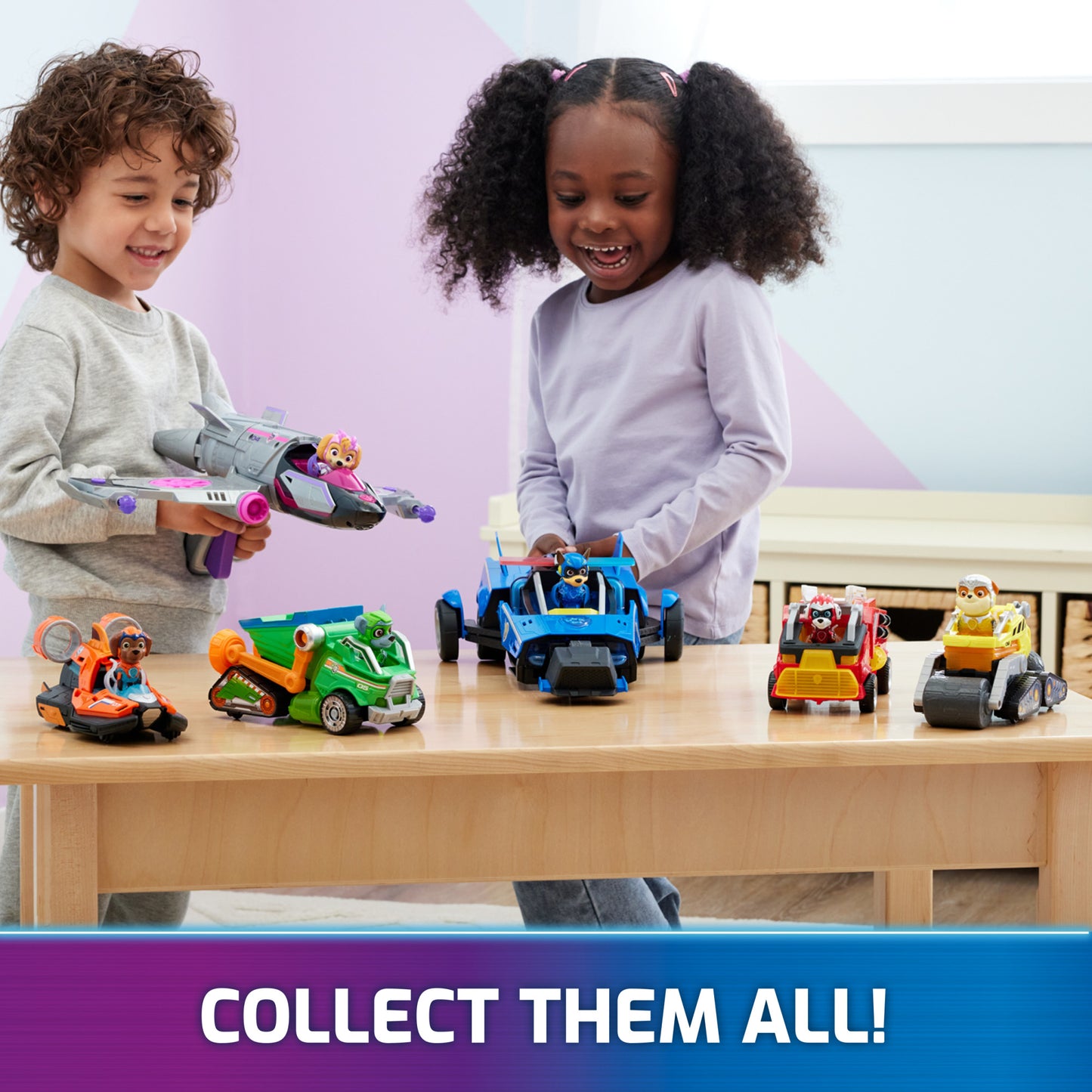Paw Patrol: The Mighty Movie, Chase’s Mighty Transforming Cruiser with Mighty Pups Action Figure, Lights and Sounds, Kids Toys for Boys & Girls 3+