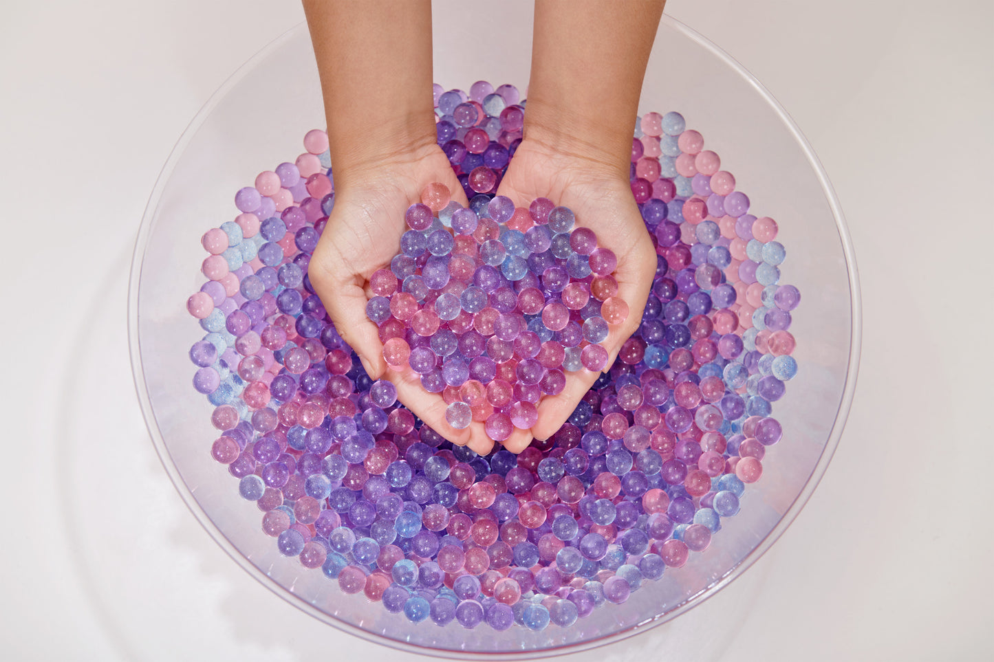 Orbeez Water Beads, The One and Only, Multi-Colored Shimmer Feature Pack with 1,300 Fully Grown Orbeez, Sensory Toy for Kids Ages 5 and up