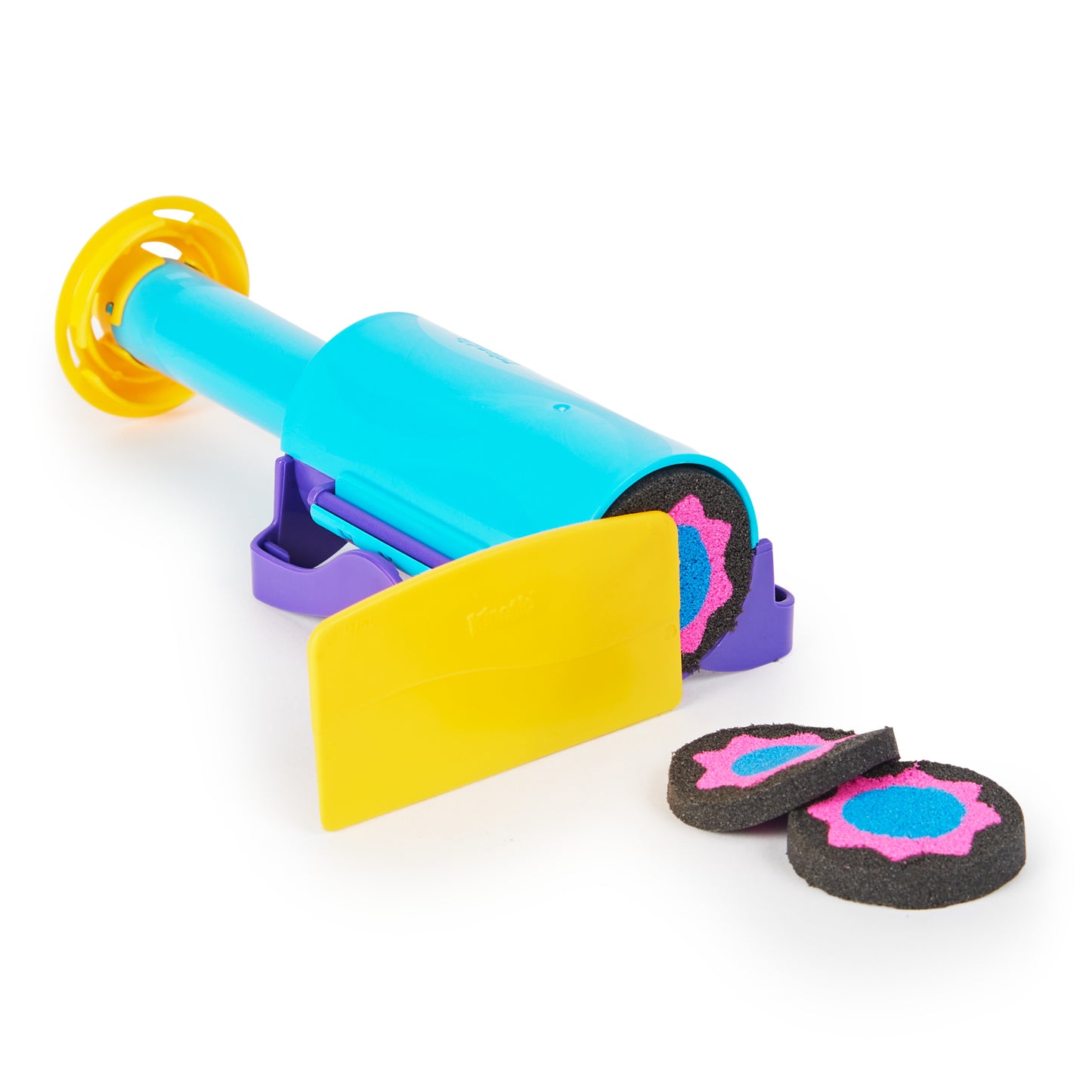 Kinetic Sand, Slice N’ Surprise Set with 13.5oz of Black, Pink and Blue Play Sand and 7 Tools, Sensory Toys for Kids Ages 3 and up