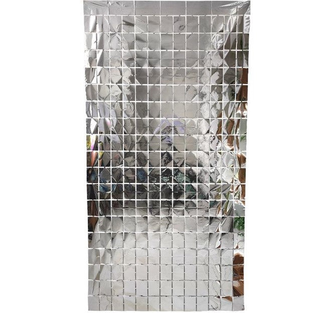 MYLAR FIESTA CURTAIN SILVER