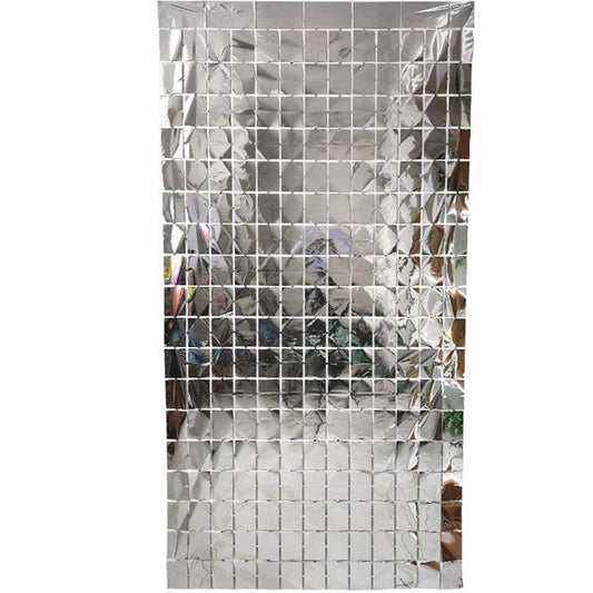 MYLAR FIESTA CURTAIN SILVER