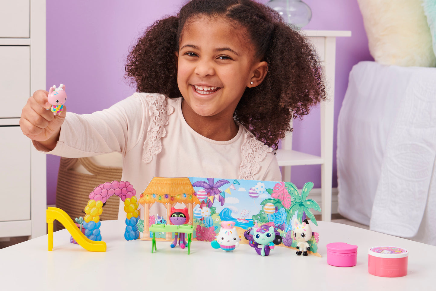 Gabby's Dollhouse – Pandy Paws' Birthday Figure Set