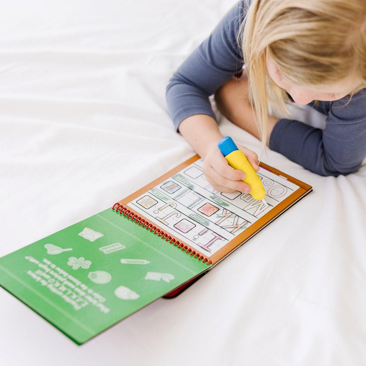 Melissa & Doug On the Go Water WOW! Alphabet Water-Reveal Pad