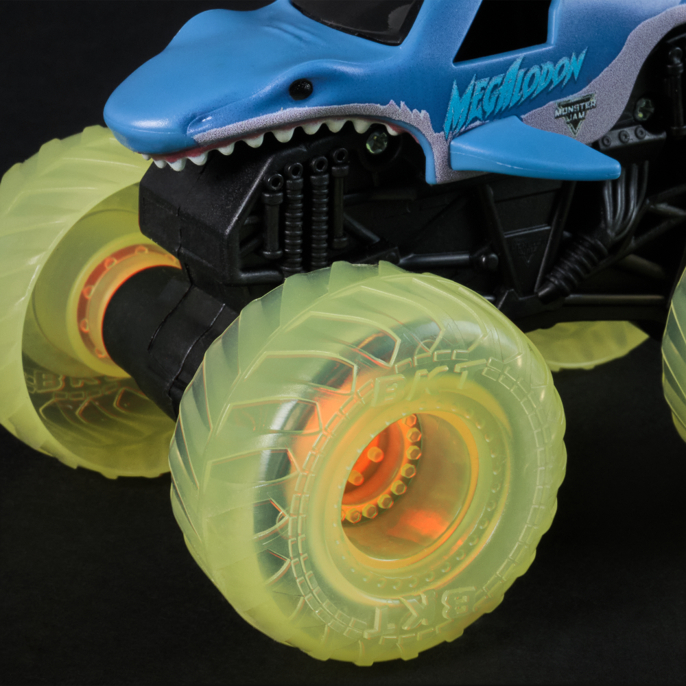 Monster Jam Official 1:43 Megalodon Light Up Wheels Truck
