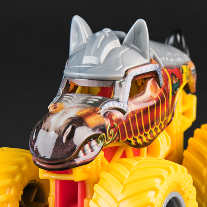 Monster Jam, Official Knightmare vs Norther Nightmare : Series 31 :: Die-Cast Monster Trucks, 1:64 Scale, Kids Toys for Boys Ages 3 and up