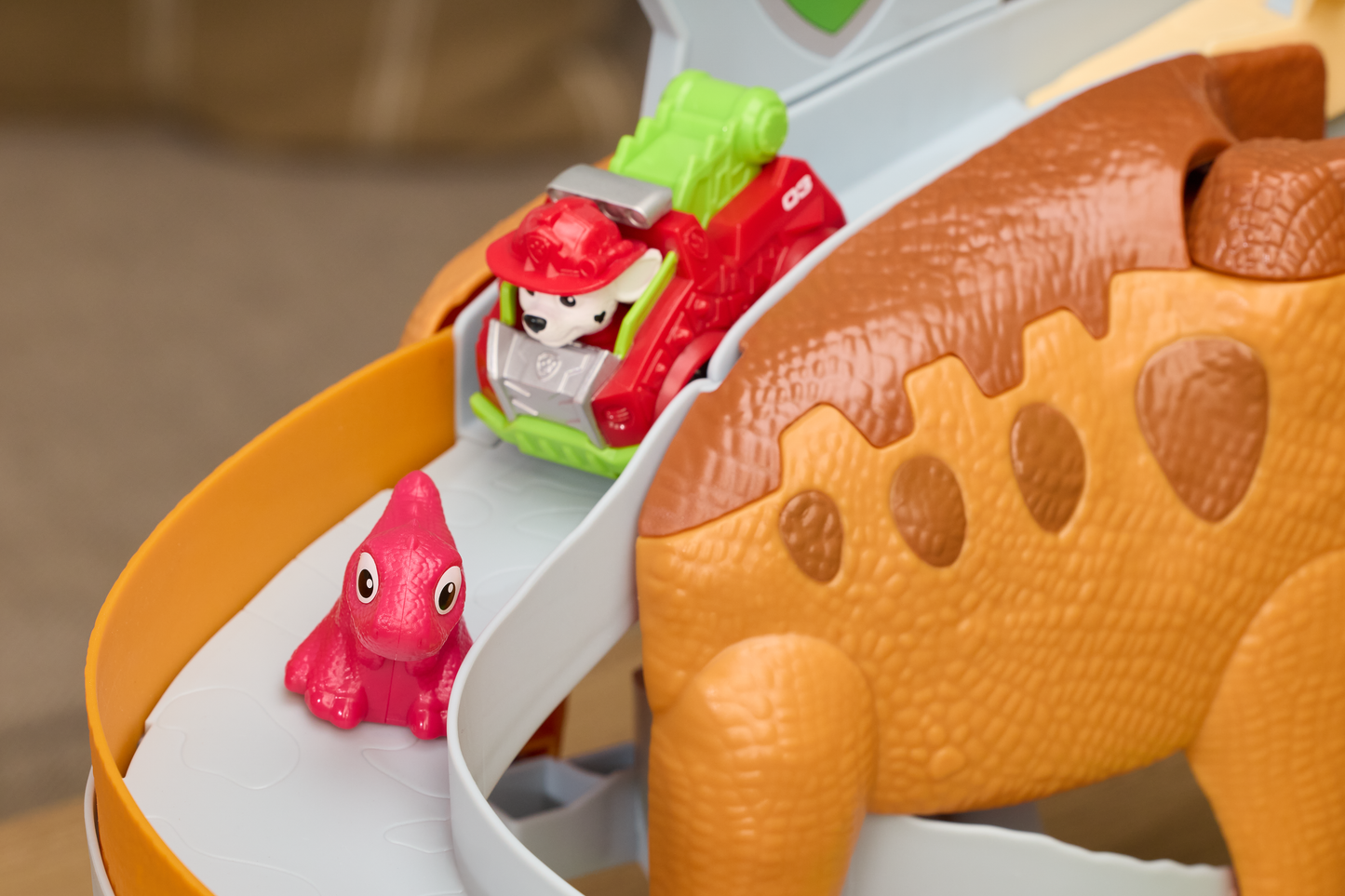 Paw Patrol Dino Movie DINO Pup Squad Lift & Race Dino Playset - Kids Toy, Ages 3 and up