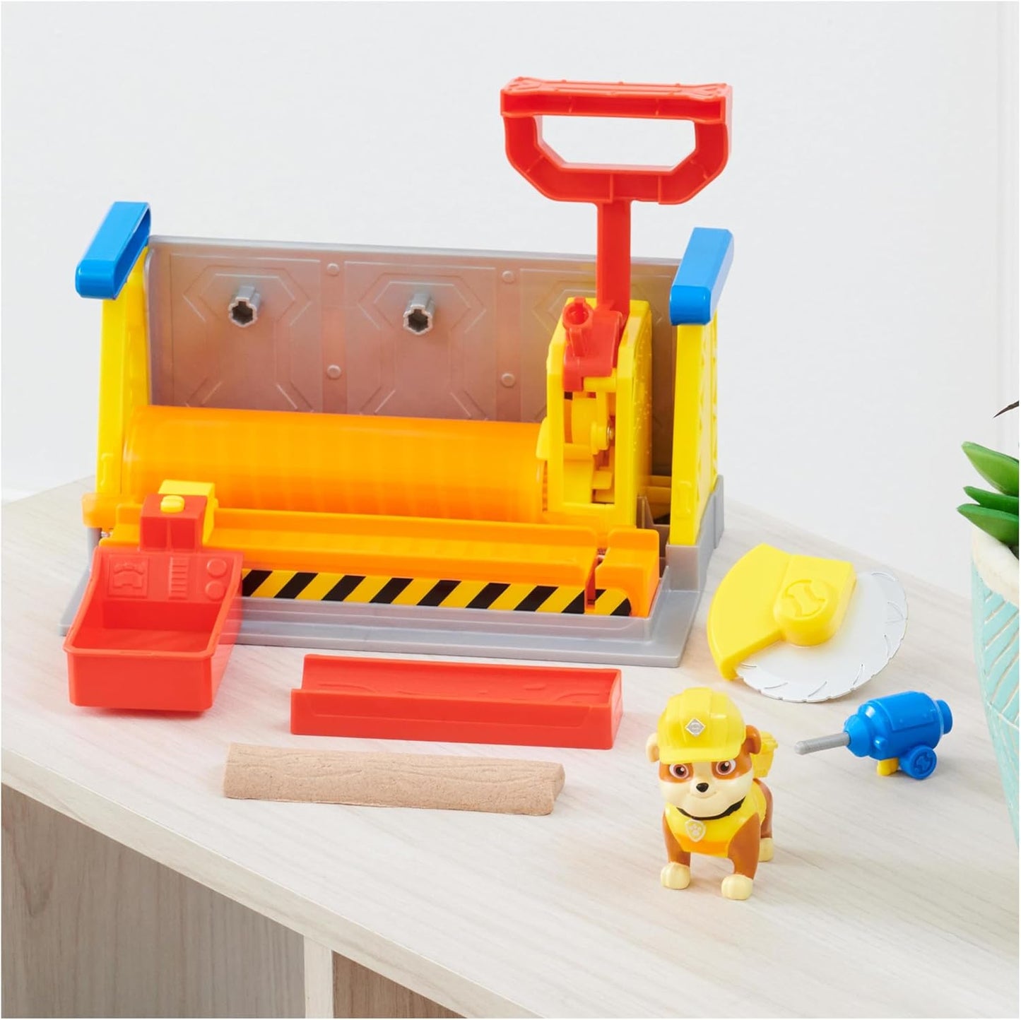 Rubble & Crew, Rubble’s Workshop Playset, Construction Toys with Kinetic Build-It Sand & Rubble Action Figure, Kids Toys for Boys & Girls Ages 3+