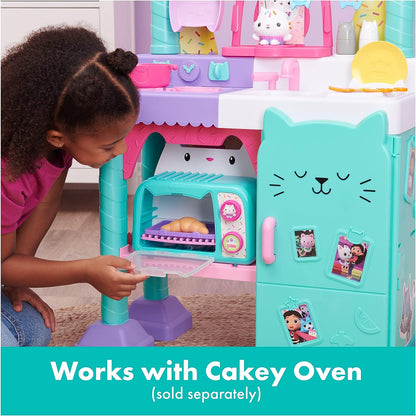 Gabby’s Dollhouse, Cakey Kitchen Set for Kids with Play Kitchen Accessories, Play Food, Sounds, Music and Kids Toys for Girls and Boys Ages 3 and Up
