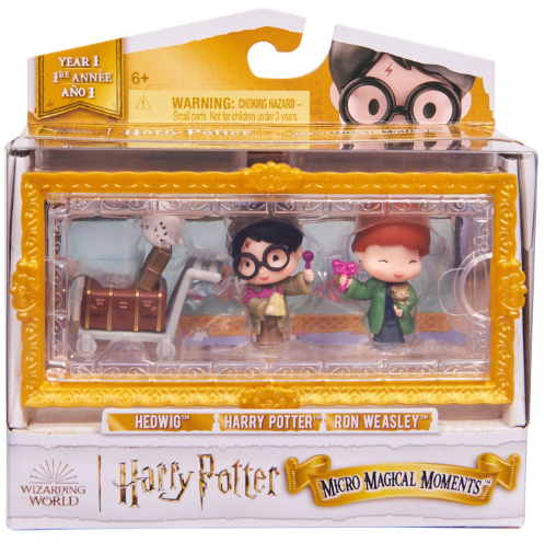 WIZARDING WORLD HARRY POTTER, MICRO MAGICAL MOMENTS FIGURES SET WITH EXCLUSIVE HARRY, RON, HEDWIG & DISPLAY CASE