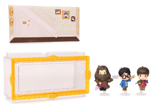 WIZARDING WORLD HARRY POTTER, MICRO MAGICAL MOMENTS FIGURE SET WITH EXCLUSIVE HARRY, HAGRID, DUDLEY & DISPLAY CASE