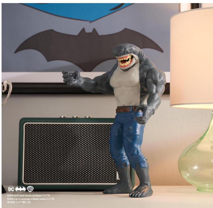 DC 12” GIANTS SERIES FIGURES King Shark