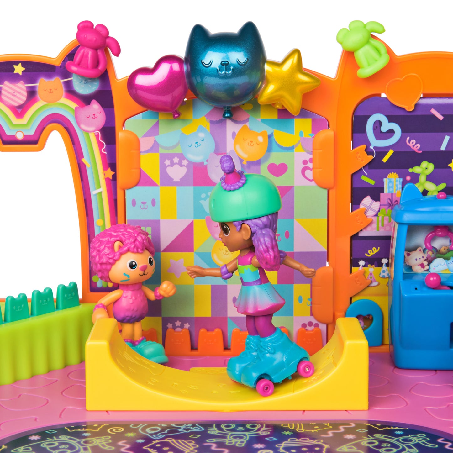 Gabby’s Dollhouse, Party Room Playset with Exclusive Toy Figures, Dollhouse Furniture, Accessories & Fidget Play, Kids Toys for Girls and Boys Ages 3+