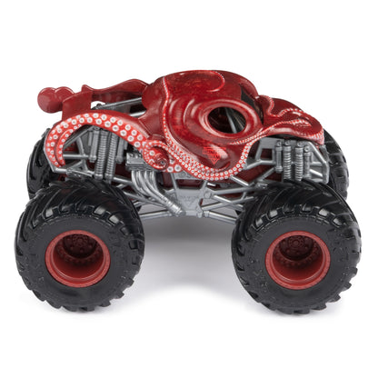 Monster Jam, Official Octon8er Vs. Crushstation Die-Cast Monster Trucks, 1:64 Scale, Kids Toys for Boys Ages 3 and up